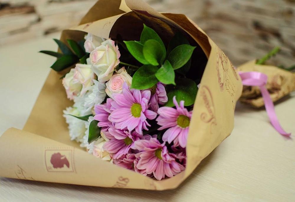 Букет цветов из: Розы и Хризантемы в Апастово