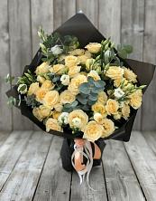 Букет цветов из:  Розы и Лизиантусы в Апастово