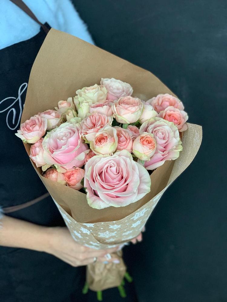 Букет цветов из: Хризантемы и Розы в Апастово