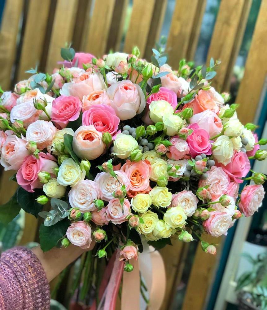 Букет цветов из: Розы в Апастово