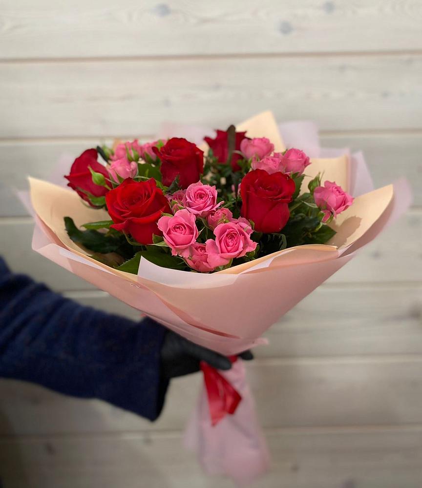 Букет цветов из: Розы в Апастово